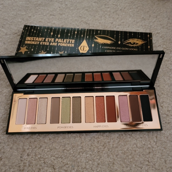 Charlotte Tilbury Other - Charlotte Tilbury Smokey Eye Palette